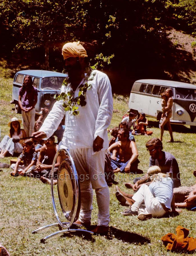 Yogi Bhajan at the 1969 Summer Solstice in Aspen Meadows New Mexico