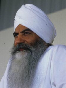 June 1985 picture of Yogi Bhajan at Summer Solstice